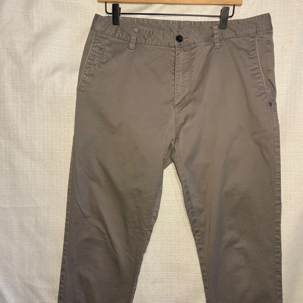 Vuori Men's pants in Taupe